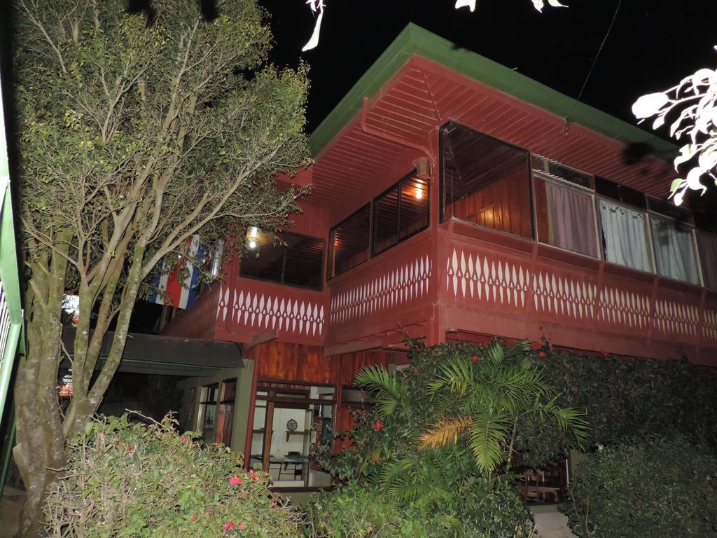 Hotel Bell Bird Monteverde Exterior photo
